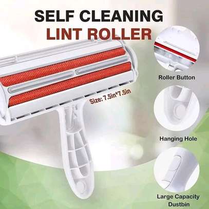 Self cleaning lint remover image 2