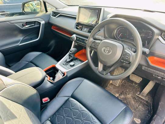 Toyota Rav4 Grey 2019 4wd image 10