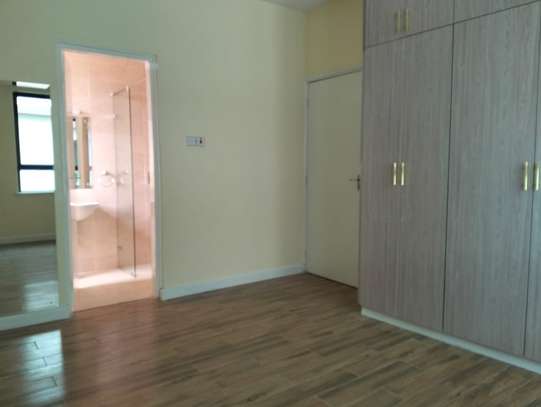 2 Bed Apartment with En Suite in Lavington image 15