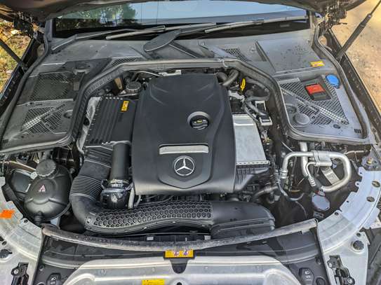 2016 Mercedes Benz C200 Avant-garde. Low mileage image 10