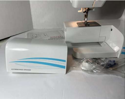 Singer sewing machine image 5
