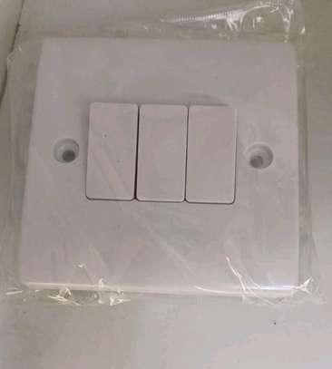 Switches in wholesale image 2