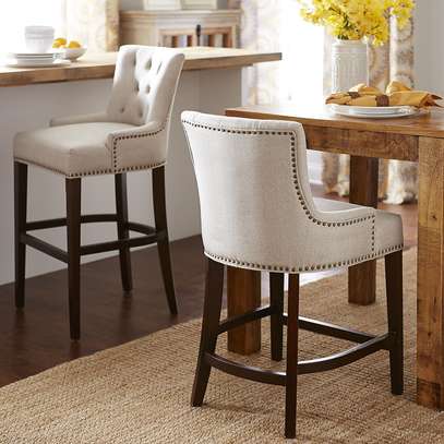 Modern kitchen island  bar stools. image 1