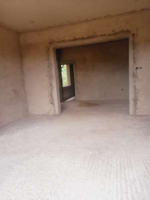 2 Bed Apartment with En Suite in Diani image 19