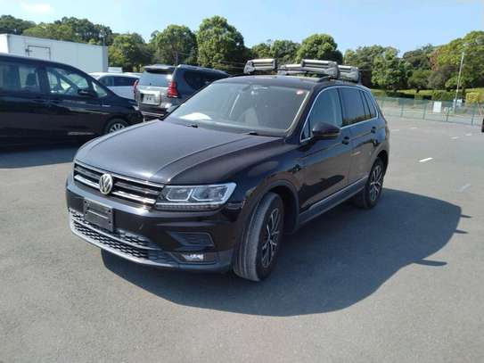 Volkswagen Tiguan 2018 TSI black image 2