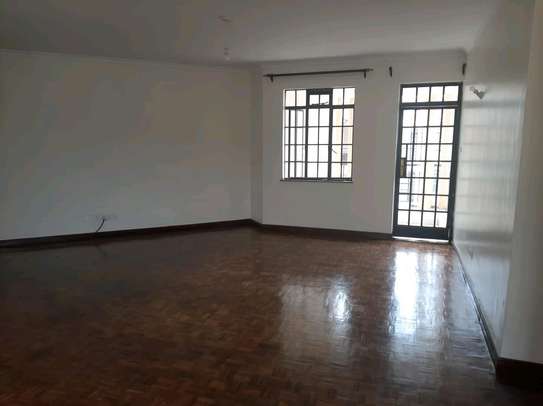 Lavington -Spectacular three bedrooms Apt for sale. image 3