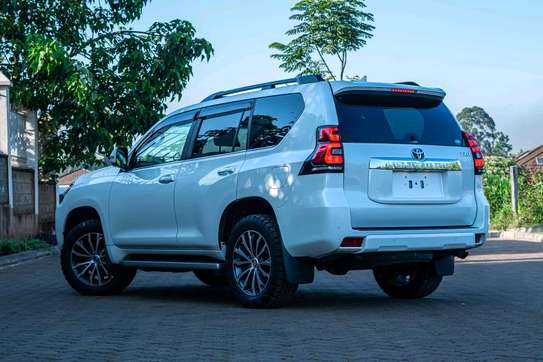 2017 Toyota Landcruiser Prado TZ-G image 9