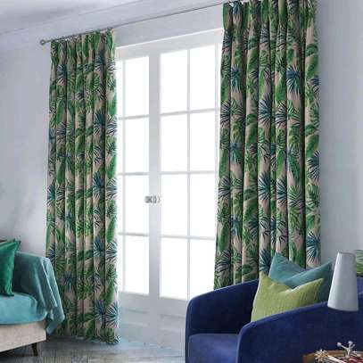 {\×CURTAINS image 1