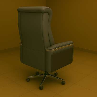 Office Chair: Executive Office Seat with Footrest image 2
