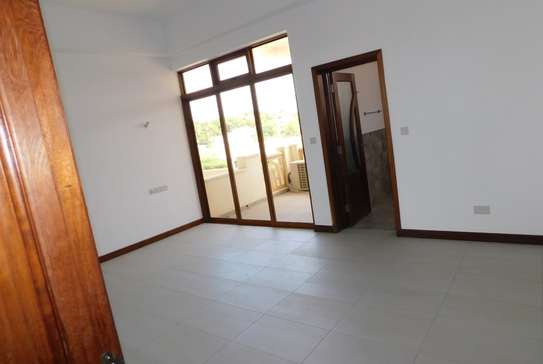 3 Bed Apartment in Nyali Area image 13
