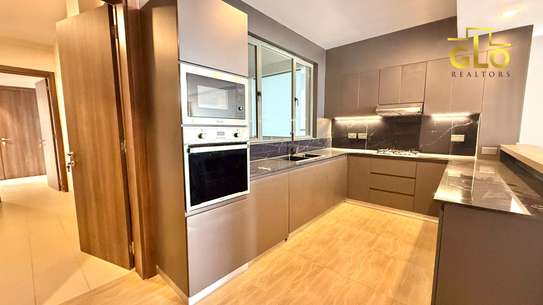 3 Bed Apartment with En Suite in Brookside image 17