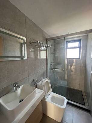 2 Bed Apartment with En Suite in Riverside image 12