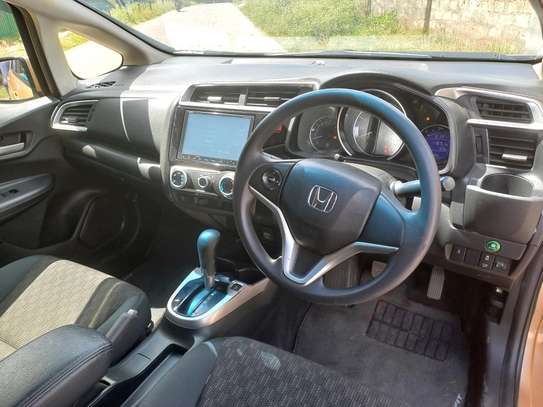 Honda Fit image 7