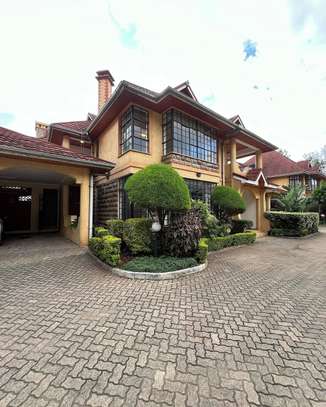 5 Bed Townhouse with En Suite in Kileleshwa image 6
