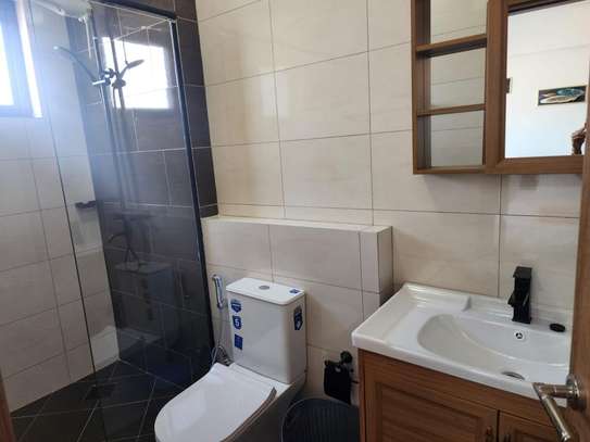 Furnished 3 Bed Apartment with En Suite at Lantana Road image 12
