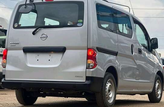 Nissan NV200 2018 model Silver color fully loaded image 1
