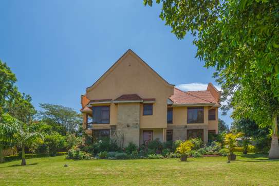 5 Bed Townhouse with En Suite in Karen image 6