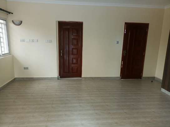 4 Bed House with En Suite in Athi River image 2