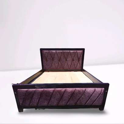 5 by 6 tufted bed image 2