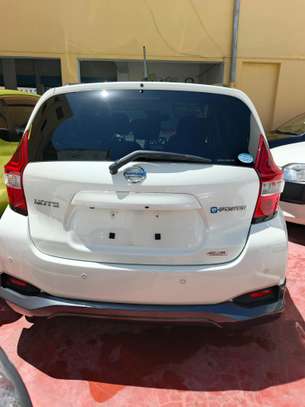 Nissan Note empower image 6