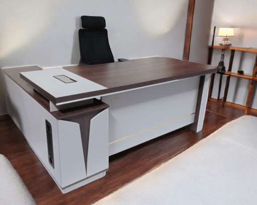 Office Desk: 1600mm Long Manager Office Desk image 6