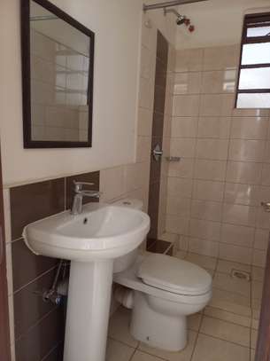 2 Bed Apartment with En Suite in Naivasha Road image 5