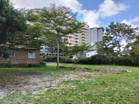 Prime 0.9 Acres for sell in Kilimani image 3