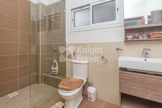 Serviced 2 Bed Apartment with En Suite at Kileleshwa image 12