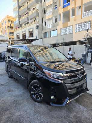 TOYOTA NOAH WXB  2019MODEL 8 SEATER image 2