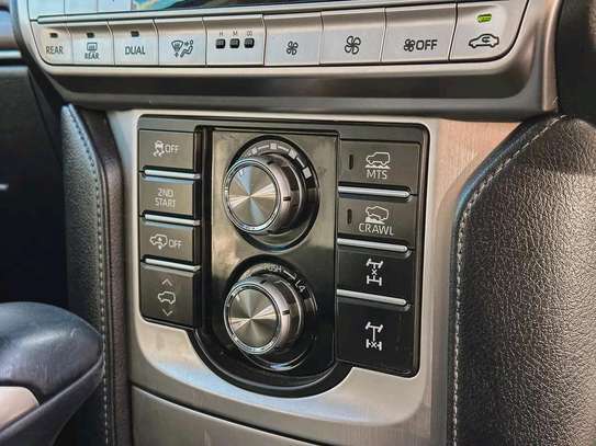 Toyota land cruiser Prado Kakadu 2020 Diesel image 4