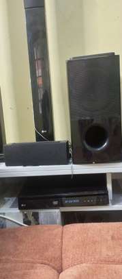LG home theater system image 3