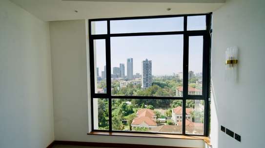 3 Bed Apartment with En Suite at 2026-128 3 Bed image 6