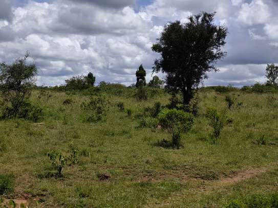 2-Acre Freehold Land With Nairobi City & SGR Views image 4