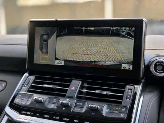 LANDCRUISER PRADO LC300 GR SPORT 2023MODEL image 10