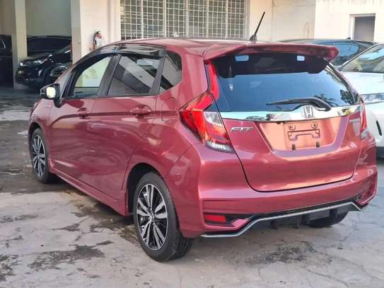 Honda fit hybrid image 2