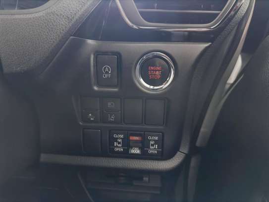 Toyota Noah wxb 2019 image 10