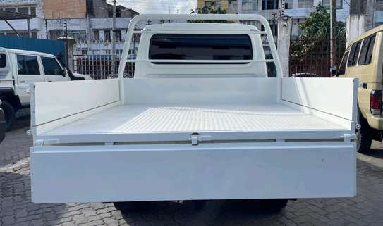 TOYOTA LANDCRUISER PICKUP DOUBLE CABIN 2018MODEL image 10