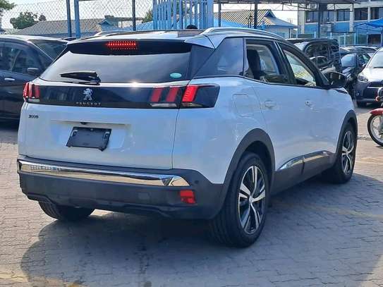 PEUGEOT 3008,2019,2WD,DEAL DEAL(DEPOSIT 1.5M) image 5