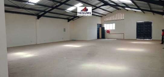 4,053 ft² Commercial Property with Parking at Babadogo image 3