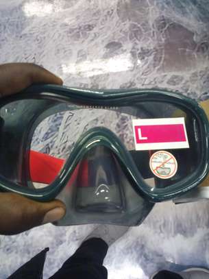 Tempered glass snorkelling mask only image 1