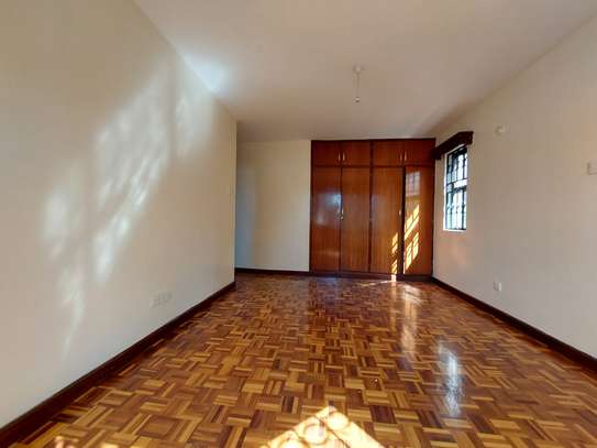 5 Bed Townhouse with En Suite at James Gichuru image 36