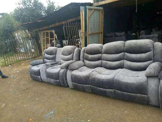 Sofa new design image 1