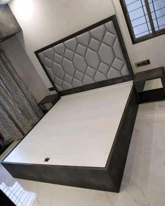 5*6 patterned modern design bed image 1