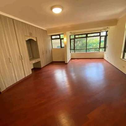 5 Bed Townhouse with En Suite in Lavington image 8