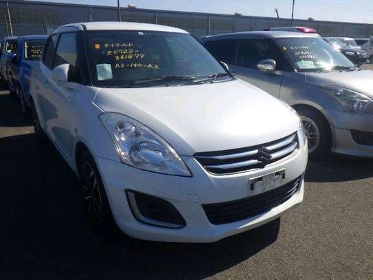 WHITE SWIFT KDK (MKOPO/HIRE PURCHASE ACCEPTED) image 7