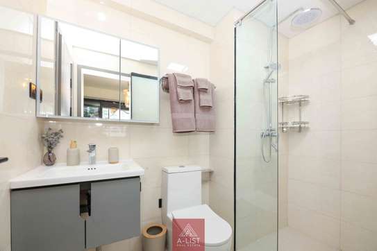 2 Bed Apartment with En Suite at Westlands Road image 9