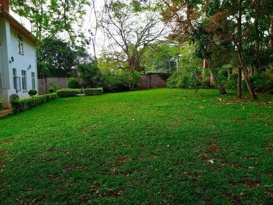 5 Bed House with En Suite in Rosslyn image 18