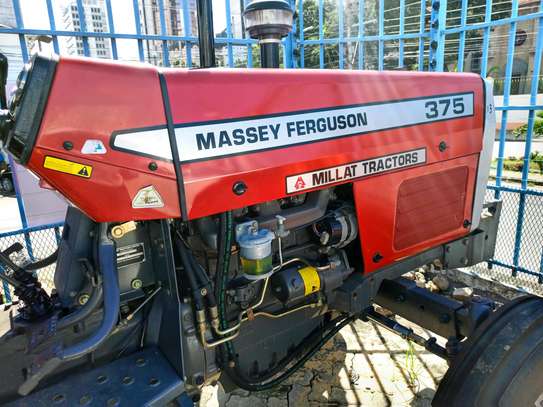 Massey Ferguson 375 image 2