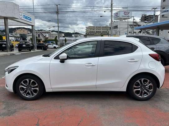 MAZDA DEMIO 15S TOURING L PACKAGE image 6