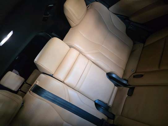 Lexus LX600 model image 1